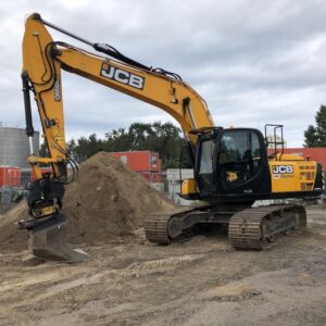 2017 JCB JS220LC
